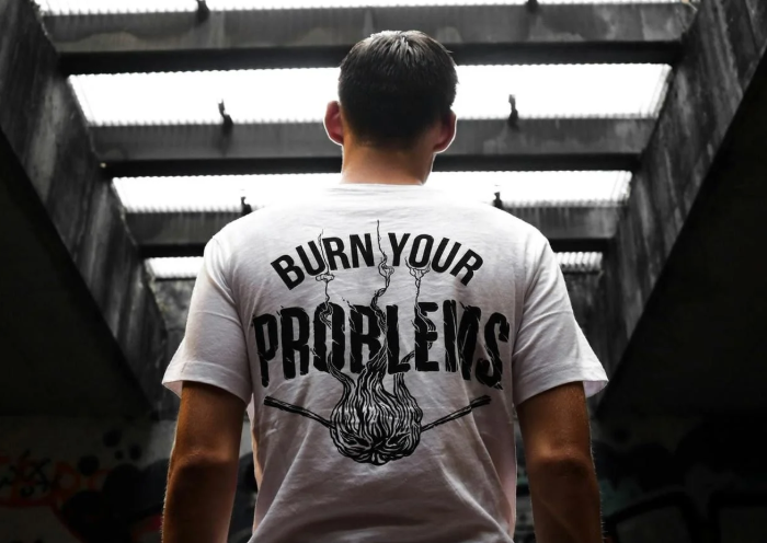 2025年最畅销T恤设计趋势全解析,助你打造下一个爆款