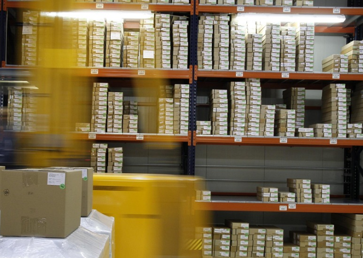 海外仓还是专线？跨境物流如何选择？